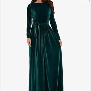 Forest green velvet long sleeve maxi dress